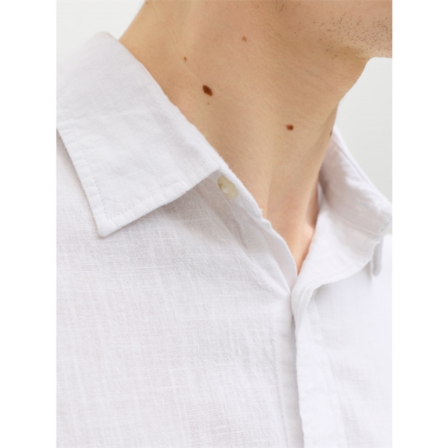 Moderne hvid skjorte fra Jack & Jones