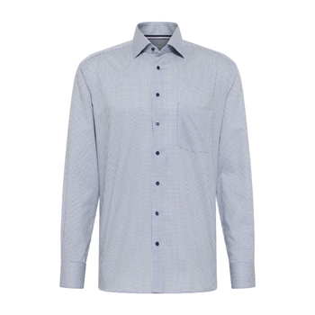Pæn modern fit skjorte med blåt og hvidt mønster fra Eterna