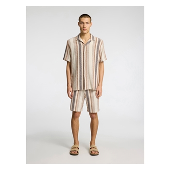 Lækker farverig stribet skjorte fra Selected i off white