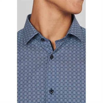 Blå mønstret skjorte fra Matinique.