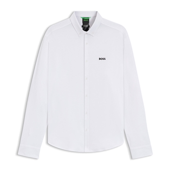 Klassisk komfortabel skjorte fra BOSS i hvid med logo