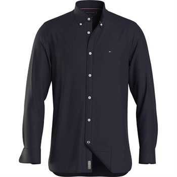 Lækker blød mørkeblå oxford skjorte med button-down fra Tommy Hilfiger.