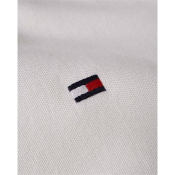 Klassisk hvid oxford skjorte med button-down fra Tommy Hilfiger.