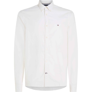 Klassisk hvid oxford skjorte med button-down fra Tommy Hilfiger.