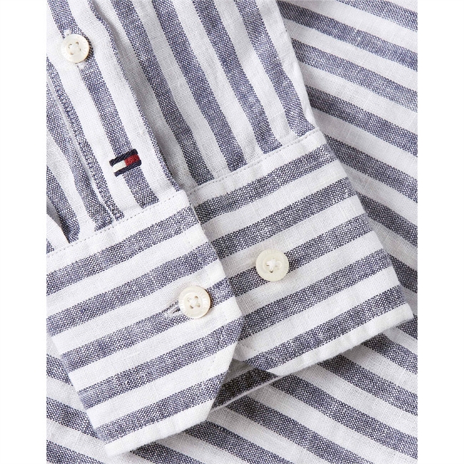 Lækker stribet hør skjorte fra Tommy Hilfiger.