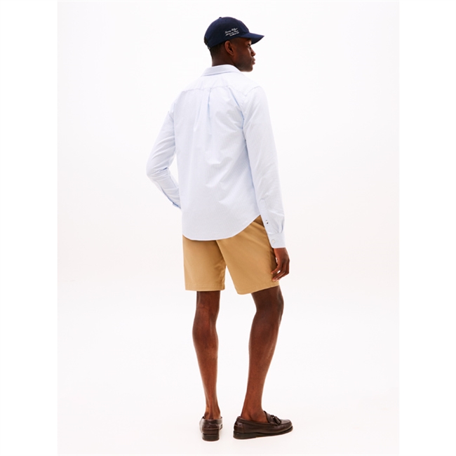 Moderne stribet oxford skjorte i blå/hvid fra Tommy Hilfiger