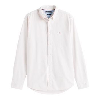 Moderne stribet oxford skjorte i hvid/beige fra Tommy Hilfiger