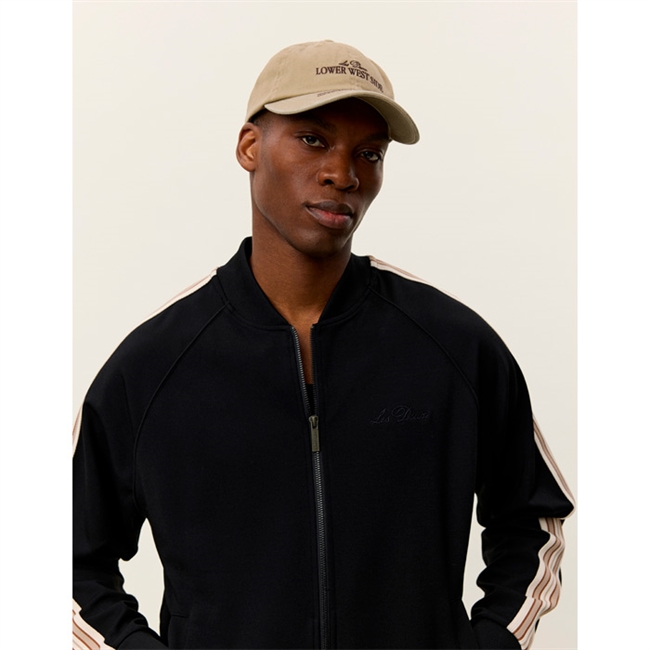 Smart full zip sweatshirt i sort med strikkede striber på armene fra Les Deux