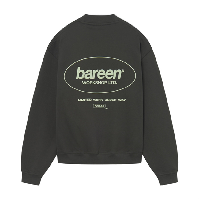 Smart sort oversized sweatshirt fra Bareen med print på ryggen