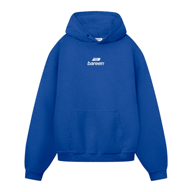 Lækker oversized hoodie i kobalt blå fra Bareen med logo på ryggen