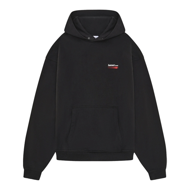 Stilren oversized hoodie i sort fra Bareen med "MOTO" print på bryst og ryggen