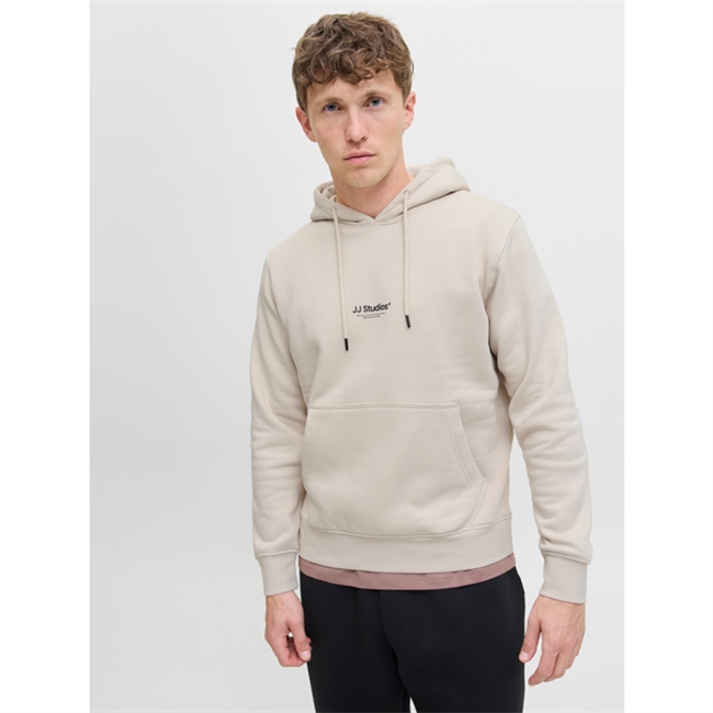 Klassisk pæn hoodie i sand farve fra Jack & Jones