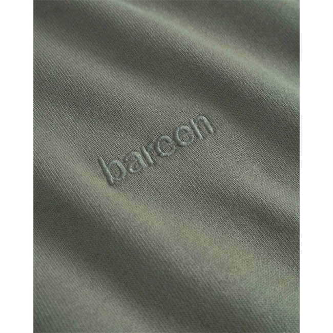 Stilren oversized hoodie i grøn fra Bareen