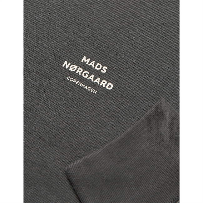Behagelig mørkegrå hoodie med logo fra Mads Nørgaard