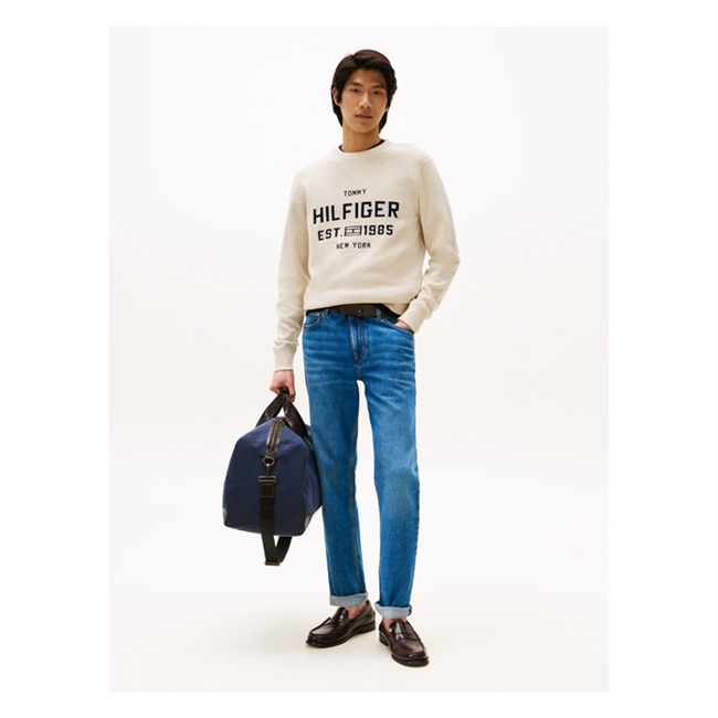 Pæn crew neck strik i beige fra Tommy Hilfiger