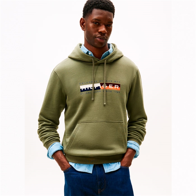 Smart grøn hoodie med unikke detaljer fra Tommy Hilfiger