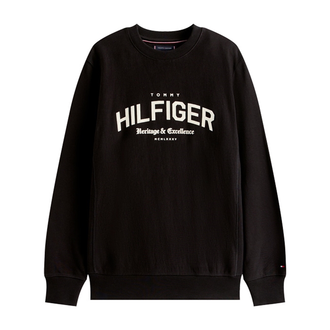 Moderne og komfortabel sort sweatshirt fra Tommy Hilfiger med tryk