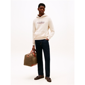 Lækker klassisk hoodie i sand farve med logo fra Tommy Hilfiger