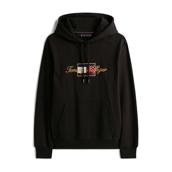 Lækker sort hoodie med logo og unikke detaljer fra Tommy Hilfiger