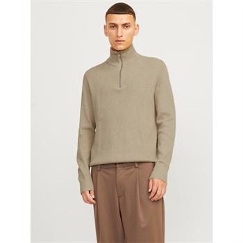 Lækker half-zip strik i beige fra Jack & Jones