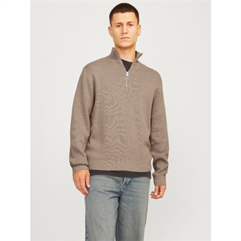 Moderne half-zip strik i sandfarve fra Jack & Jones