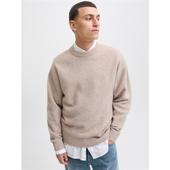 Pæn og enkel strik i beige fra Jack & Jones