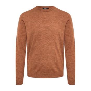 Lækker merino strik fra Matinique i rust/brun farve.