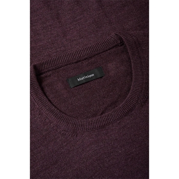 Pæn og enkel strik i bordeaux fra Matinique