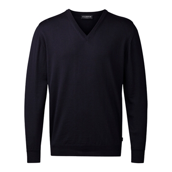 Stilren uld strik med v-hals i navy fra Clipper