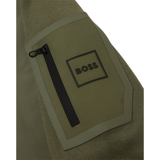 Moderne army grøn cardigan med logo fra BOSS