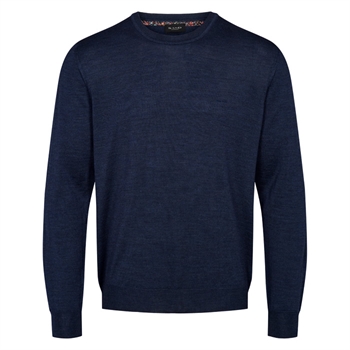 Klassisk mørkeblå strik af merino uld fra Sand.
