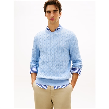 Moderne lyseblå crew neck strik fra Tommy Hilfiger med logo