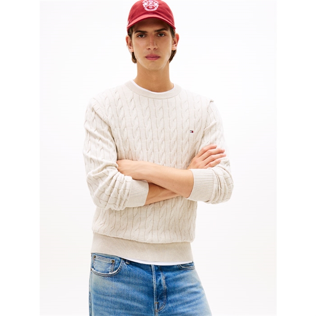 Moderne beige crew neck strik fra Tommy Hilfiger med logo
