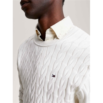 Flot Hvid Kabelstrik fra Tommy Hilfiger.