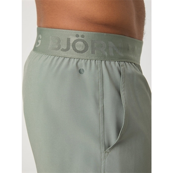 Short sports shorts fra Björn Borg med logo i grøn