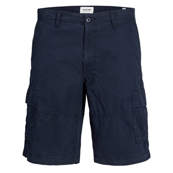 Mørkeblå cargo shorts med lårlommer fra Jack & Jones.