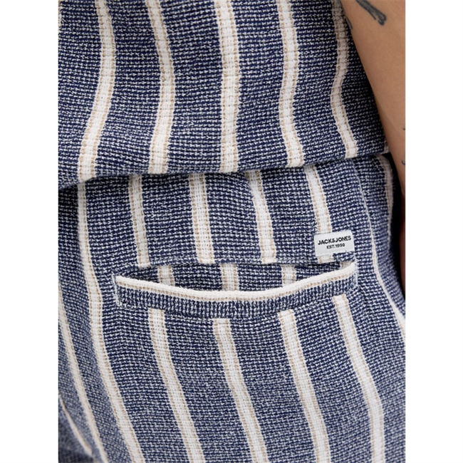 Lækre stribet jogger shorts i blå og hvid fra Jack & Jones
