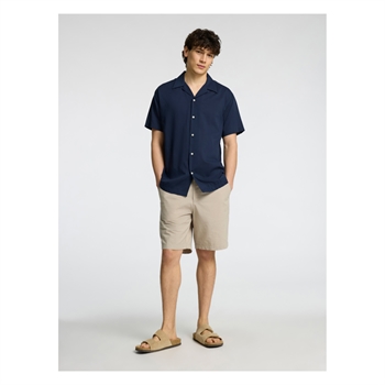Lækre sommer shorts i sand farve fra Selected