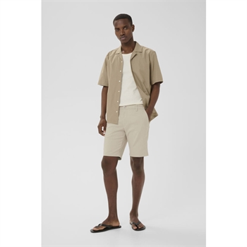 Stilrene sommer shorts i sandfarve fra Matinique