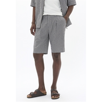 Lækre ternet shorts i hvid fra Matinique