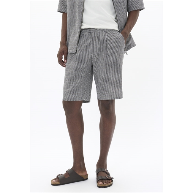 Lækre ternet shorts i hvid fra Matinique