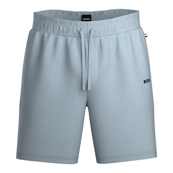 Klassiske behagelige shorts i lyseblå fra BOSS