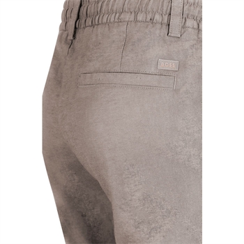 Stilrene shorts i lys sandfarve fra BOSS