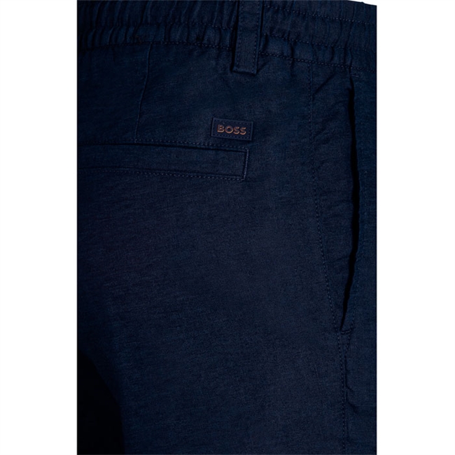 Stilrene shorts i mørkeblå fra BOSS