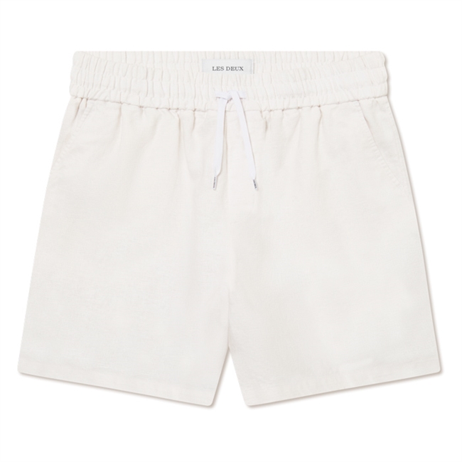 Sommer hør shorts i hvid fra Les Deux