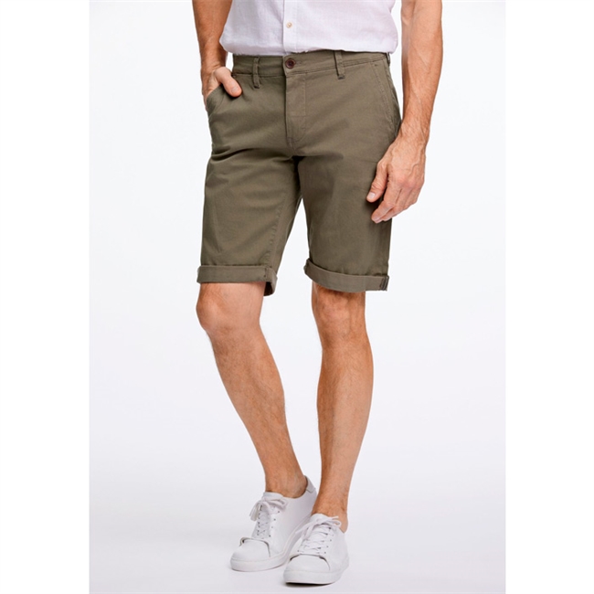 Stretch chino shorts i grøn fra Jack\'s