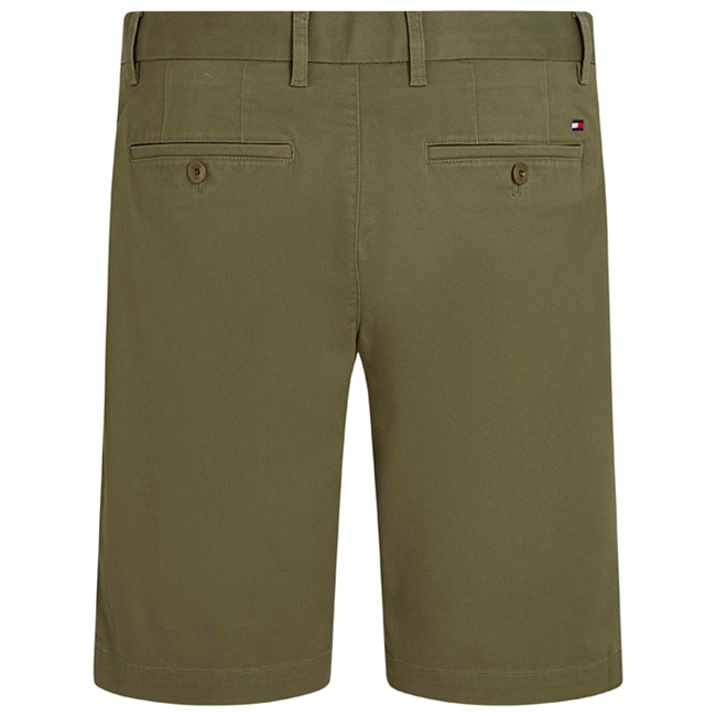 Klassiske chino shorts i grøn fra Tommy Hilfiger.