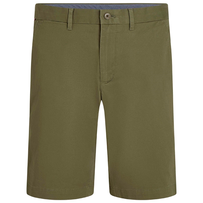 Klassiske chino shorts i grøn fra Tommy Hilfiger.