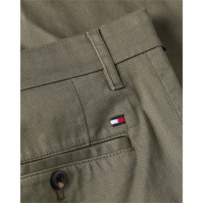 Lækre Sommer Shorts fra Tommy Hilfiger i Army.