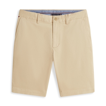 Pæne Chino shorts i sandfarve fra Tommy Hilfiger